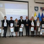 Stypendia Starosty Jędrzejowskiego im. Św. Jana Pawła II za drugi semestr roku szkolnego 2023/2024